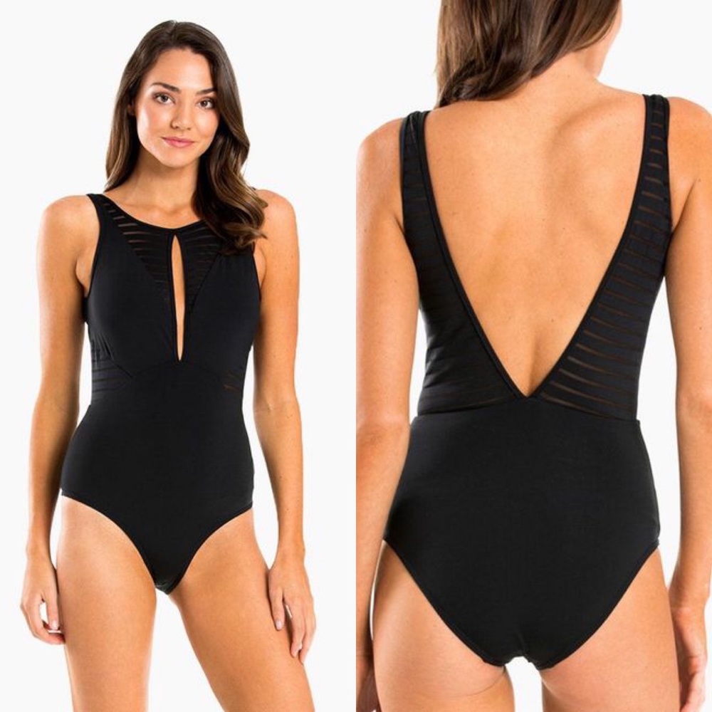 Jets by Jessika Allen
Women's Black High Neck Keyhole One Piece Swimsuit size 8
